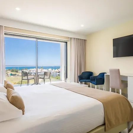 Atlantic Hotel 4*
