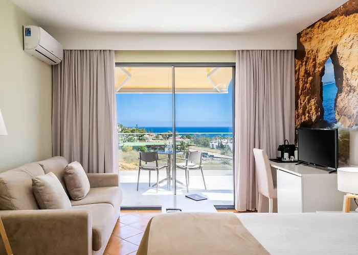 Ξενοδοχείο Atlantic 4*